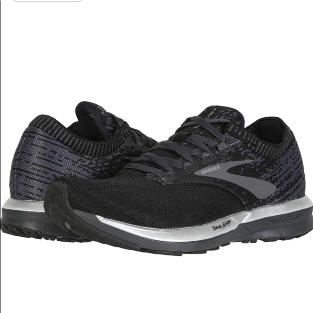 🌌Brooks Ricochet Black/Silver Metallic Runners